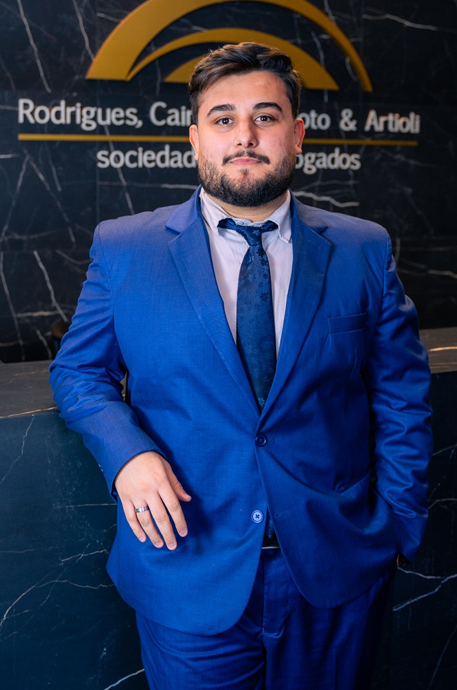 Guilherme Galbiati Ramos 1 Guilherme Galbiati Ramos –